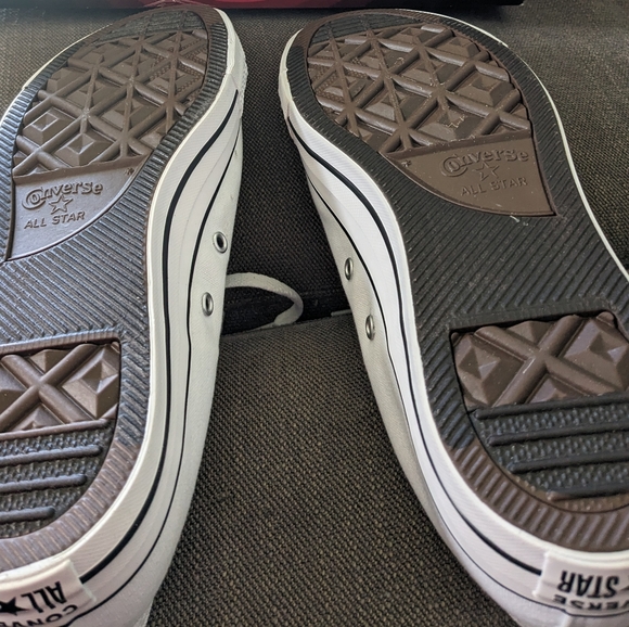 Converse - Picture 9 of 9